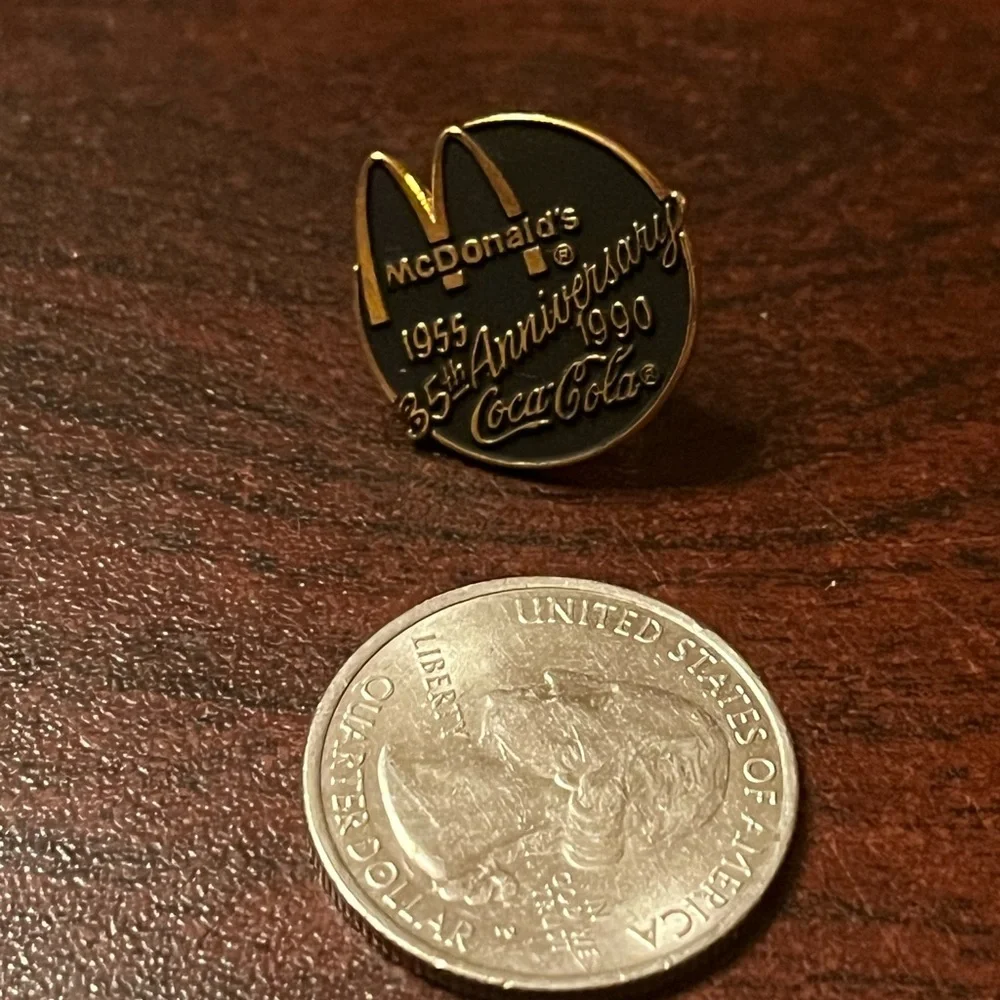 McDonald’s Coca-Cola 35 Year Partnership Anniversary Employee Lapel‎ Hat Pin